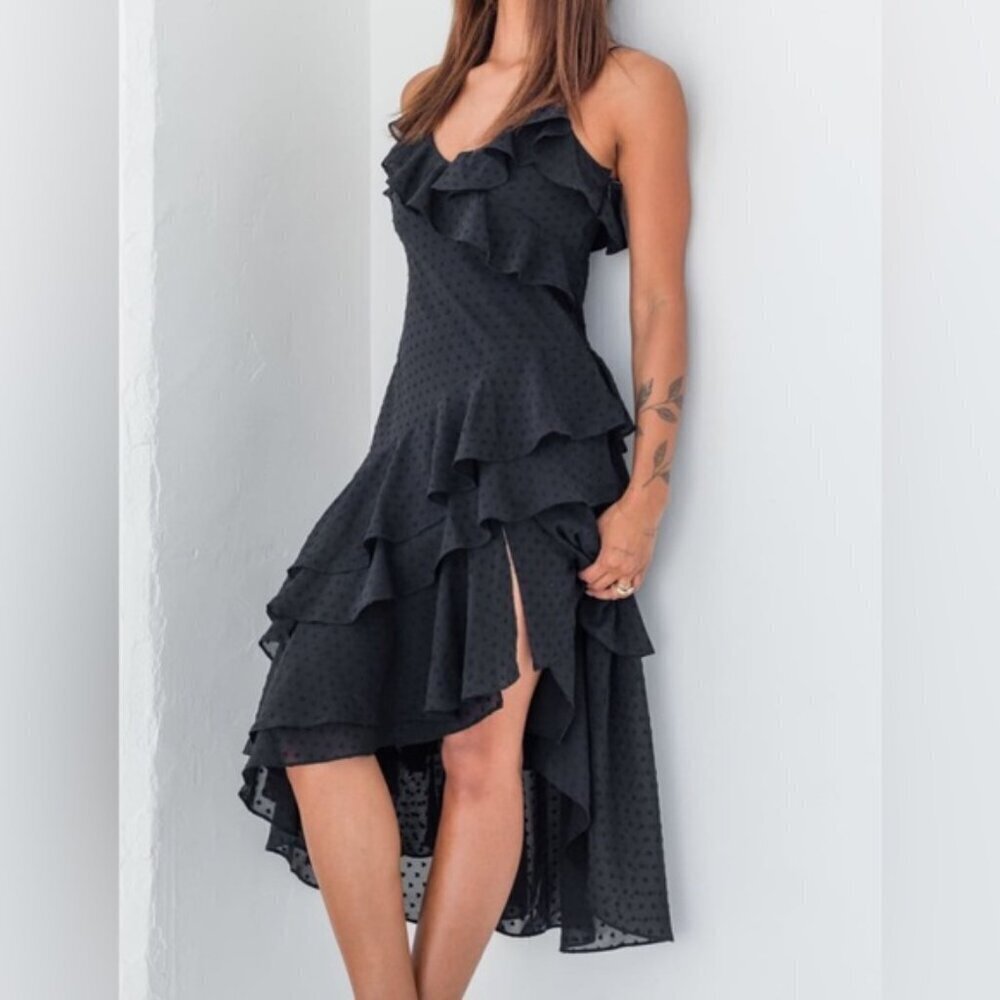 Rumored Black Tiered Midi Dress Small